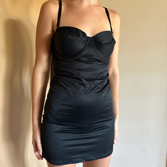 Vintage Mini black corset style dress - Picture 5 of 6